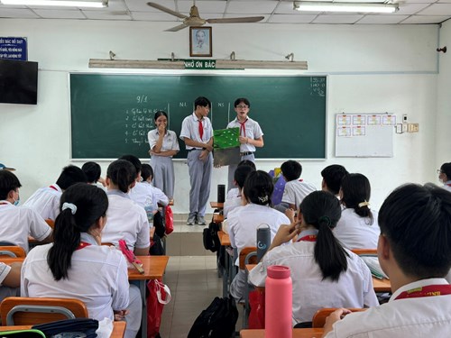 Thuyết trình chủ đề  Môi trường .